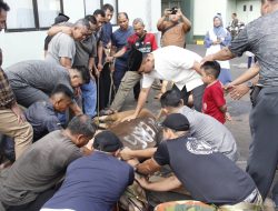 Kepedulian Terhadap Sesama, Kodim 0507/Bekasi Selenggarakan Pemotongan Hewan Kurban Idul Adha 1445 H