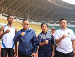 Tinjau Renovasi Stadion Patriot Candrabhaga, Pj. Wali Kota Bekasi: “Sudah Capai 70%