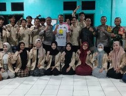 Ikuti Giat Ngopi Bareng Bhabinkamtibmas, Babinsa Ajak Warga Komunikasi Aktif Sambil Ngobrol Santai