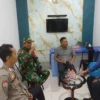 Bhabinkamtibmas Bersama Tiga Pilar Kelurahan Bintara Jaya Kunjungi Dapur MBG, Pastikan Distribusi Makanan Bergizi Berjalan Aman