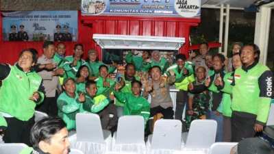 Jaga Jakarta, Kapolres Metro Jakarta Pusat Resmikan Gerai Rakyat Mart untuk Komunitas Ojol di Menteng