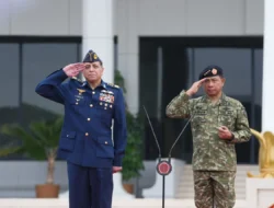 Perkuat Diplomasi Militer, Panglima TNI Bersama Menhan RI Terima Courtesy Call Kasau Pakistan