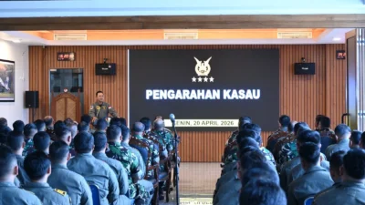 Kunjungi Lanud Sultan Hasanuddin, Kasau Tekankan Perwira TNI AU Harus Adaptif, Berkarakter, dan Tunjukkan Kualitas Kepemimpinan