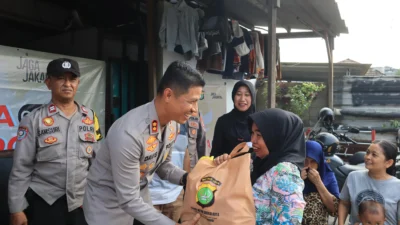Sentuh Warga ‘Slum Area’ Kalibaru, Wakapolres Bekasi Kota Serap Aspirasi Lewat Jaga Bekasi On The Spot