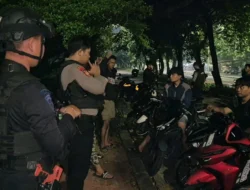 Brimob Polda Metro Jaya Amankan 8 Motor Diduga Balap Liar di Duren Sawit Jakarta Timur