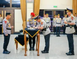 Kapolri Pimpin Pelantikan dan Sertijab Enam Kapolda Jajaran