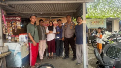 Polsek Rawalumbu Sapa Warga di Pasar Tanah Merah