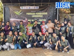 KKN UPB Dorong Kepedulian Lingkungan Lewat Gerakan Penanaman Pohon di Bantargebang