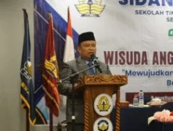 Dr. Jamrizal: Wisuda Bukan Akhir, Melainkan Awal Perjalanan Baru