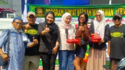Kolaborasi Bersama Kantah ATR/BPN Kota Tangerang, Artis Camel Petir & Jumat Berkah Wartawan Berbagi ke Seratusan Penerima Manfaat