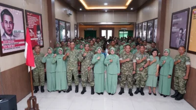 Perkuat Keharmonisan dan Pola Asuh Keluarga, Kodim 0808/Blitar Ikuti Webinar Parenting Bersama dr. Aisah Dahlan