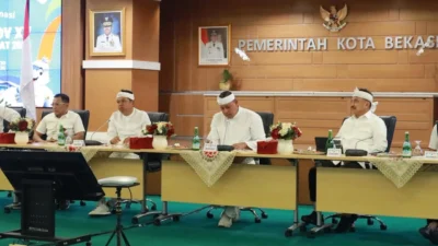 KDM Siapkan Olahraga Rakyat di Kalimalang, Lomba Dayung Piala Gubernur Bakal Digelar