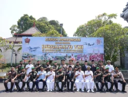 Pangdam V/Brawijaya Pimpin Ziarah Rombongan Di MBK Blitar Peringati HUT Ke-81 TNI