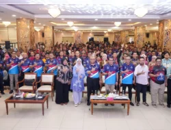 Hadapi Perkembangan Teknologi, Wamenaker Tekankan Peningkatan Kompetensi Teknisi Ponsel