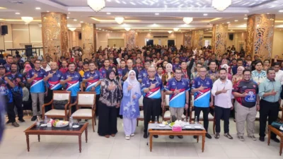 Hadapi Perkembangan Teknologi, Wamenaker Tekankan Peningkatan Kompetensi Teknisi Ponsel