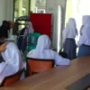 Sesi Pemotretan Siswa Kelas X SMAN 10 Di Jadwalkan Masing-masing Kelas