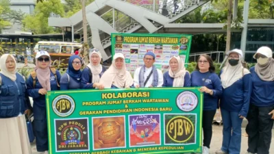 Menebar Kebaikan di Tanjung Barat Jaksel, PJBW & GPIB Berbagi Ratusan Paket Nasi Siap Saji ke Para Penerima Manfaat