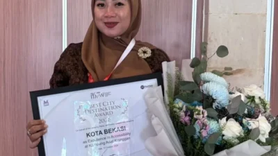 Fitri Apriyanti Sabet Penghargaan Nasional Ajang Indonesia Tourism Marketing Week 2026 Bawa Nama Kota Bekasi di Bali
