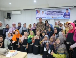 Tri Adhianto Dukung UMKM Rawalumbu, Salurkan Peralatan Usaha Untuk Tingkatkan Produktifitas